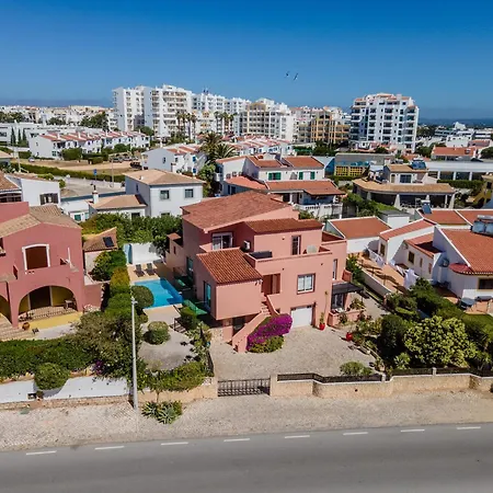 Em Moradia Com Piscina - Perto Praias Λάγος